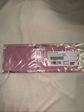 NWT DISCONTINUED COLOR ALO Yoga Pink Performance Headband